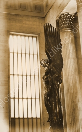 Angel at 30th Street Station